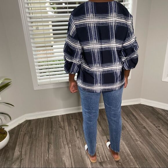 2/$20 Maggie & Max Blue Plaid Puff Sleeve Top - Picture 6 of 16